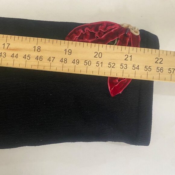 Northern Isles Holiday 2004 Cardigan Womens Size M Black Red Poinsettia Applique - Picture 10 of 11